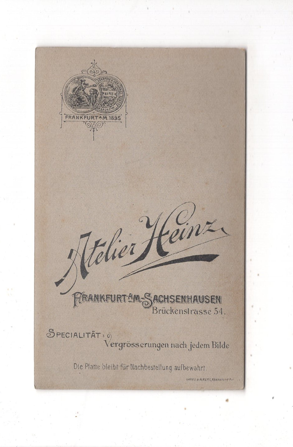Fotografie Niedliche kleine Jungen - Frankfurt Main / Sachsenhausen um 1900