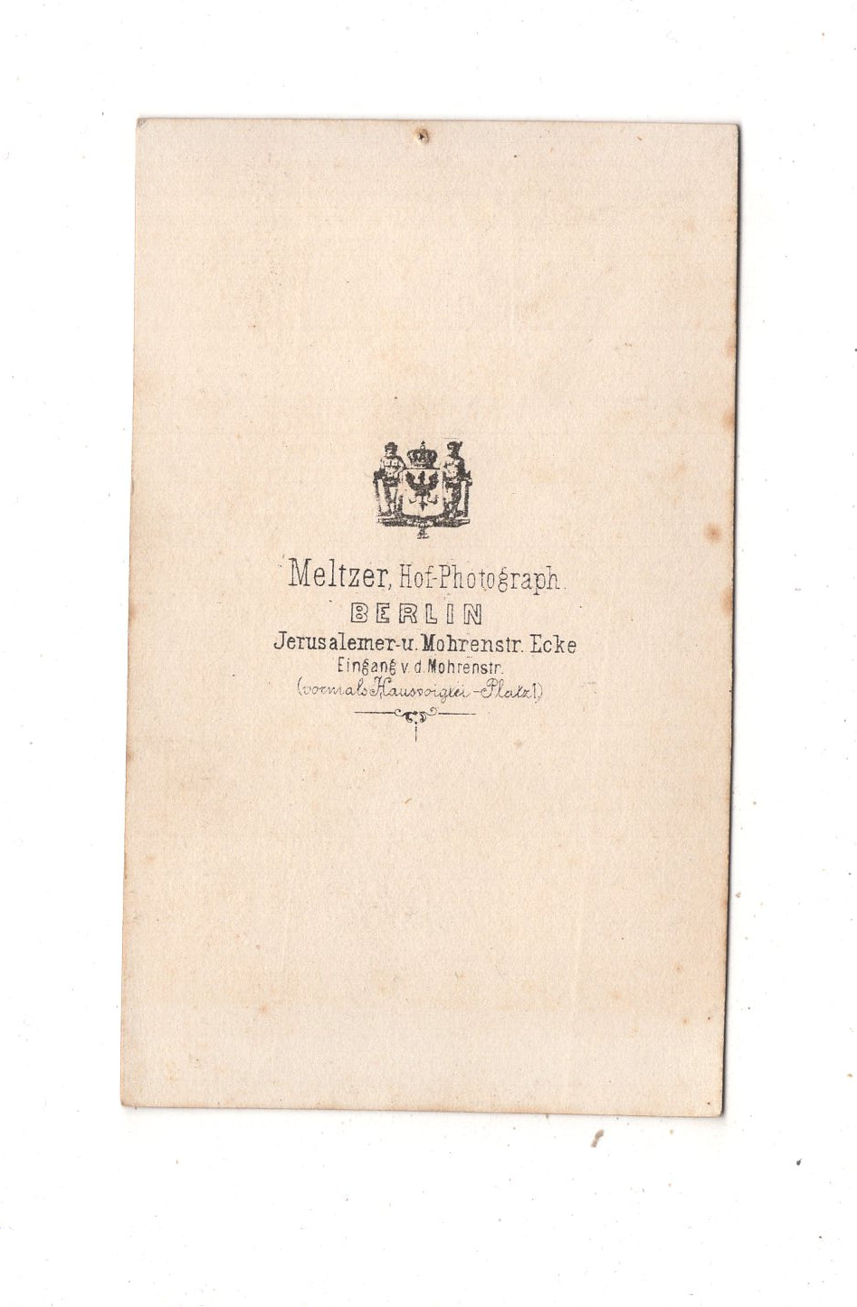 Fotografie Soldat mit Epauletten - Berlin 1860er / CDV M1-04