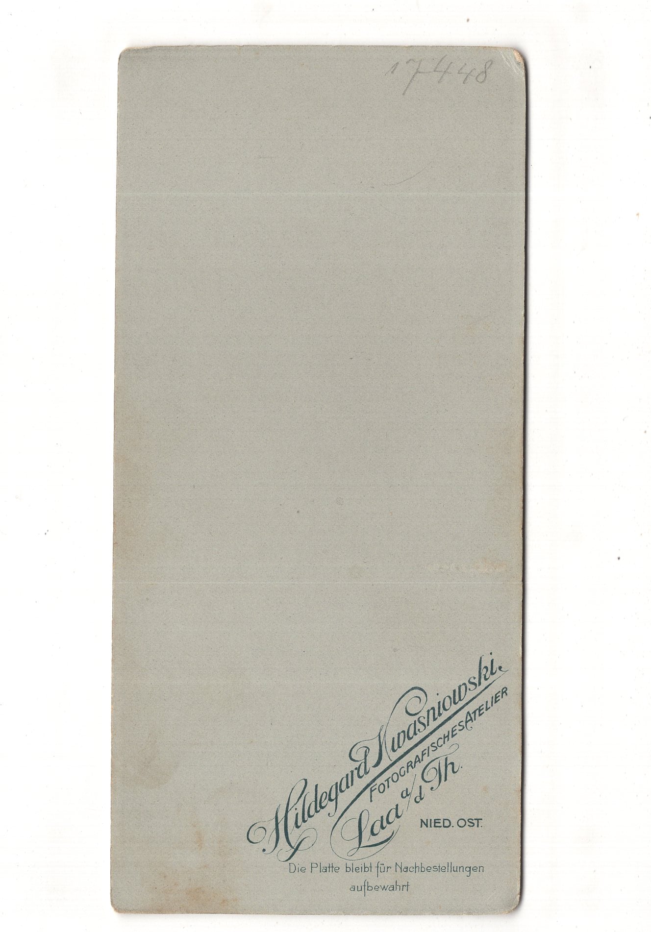 Fotografie Feine Dame mit Mädchen - Laa an der Thaya 1900er