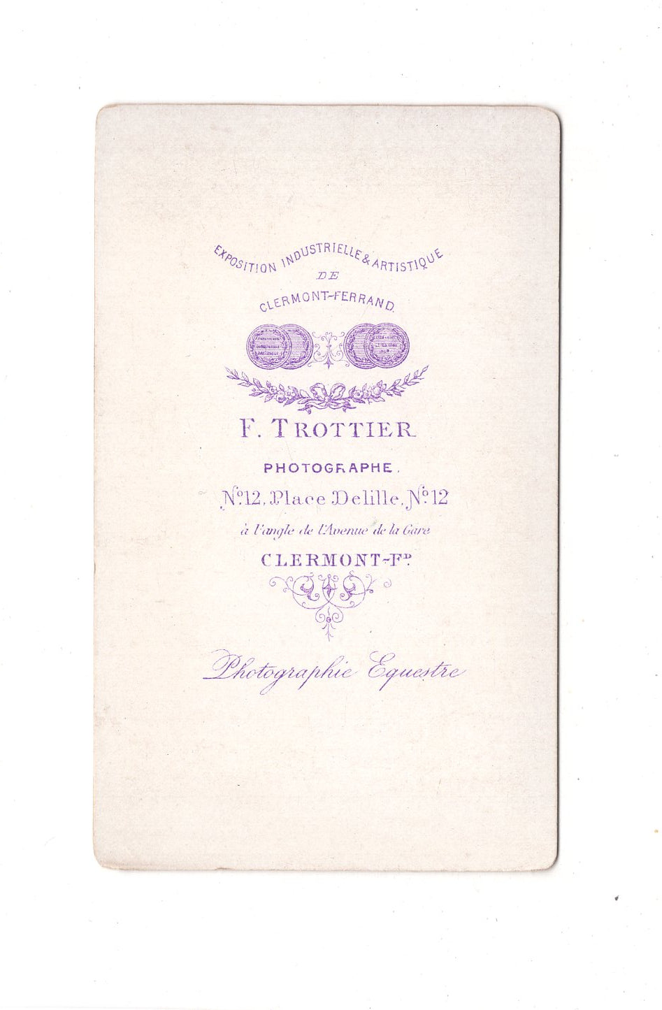 Fotografie Damenportrait - Clermont-Ferrand 1870er / CDV C1-07