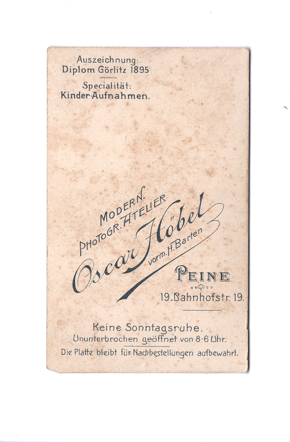 Fotografie Niedliches kleines Mädchen - Peine um 1900
