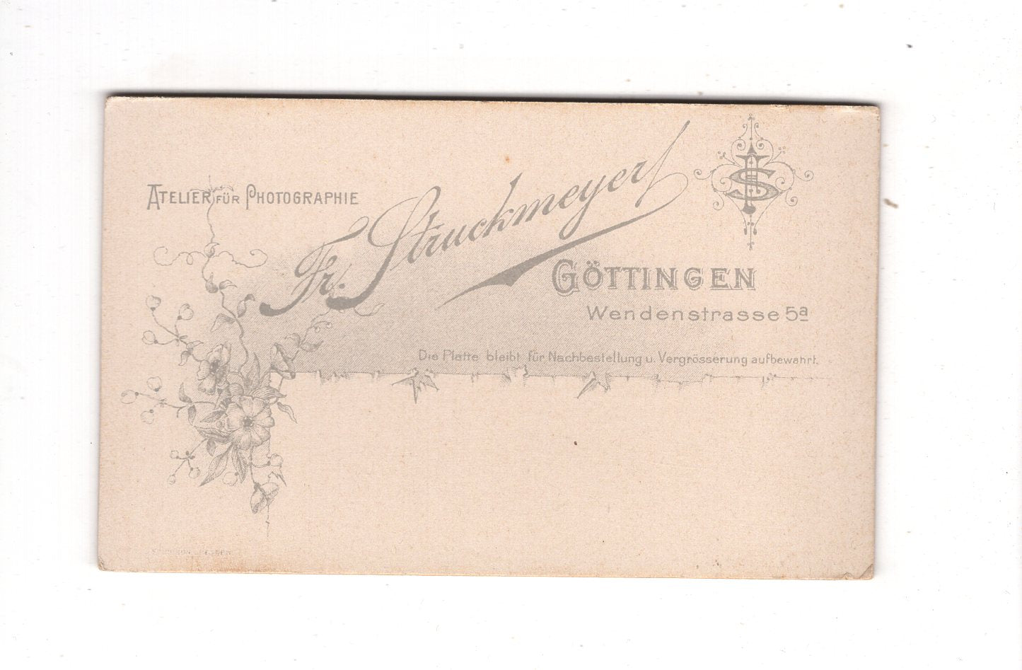 Fotografie Feine Dame - Göttingen um 1900 / CDV L1-32