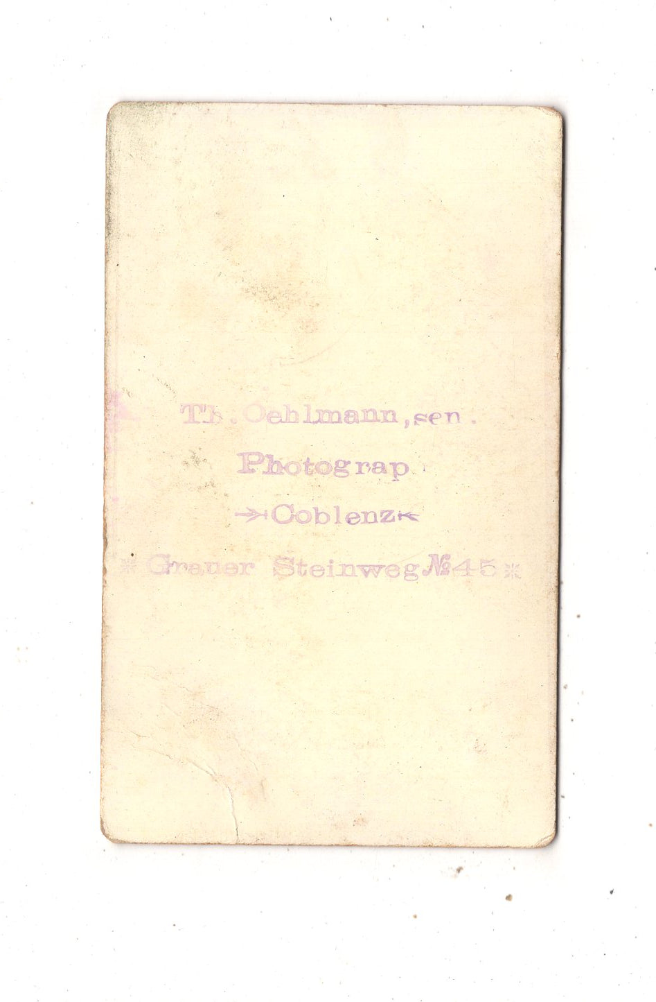 Fotografie Niedliches kleines Mädchen mit Puppe - Koblenz 1890er