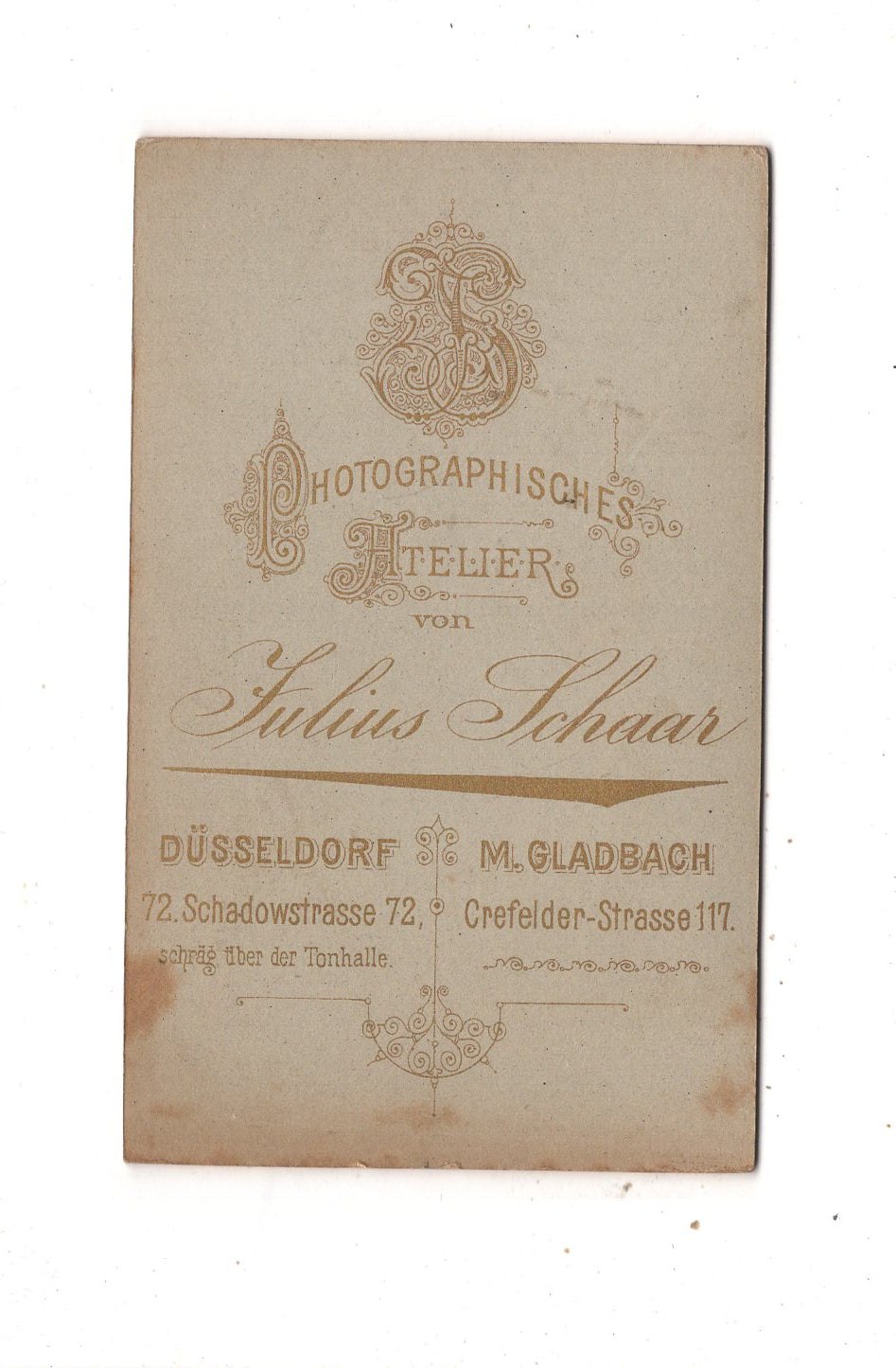 Fotografie Feine Dame mit Baby - Düsseldorf & Mönchengladbach 1880er