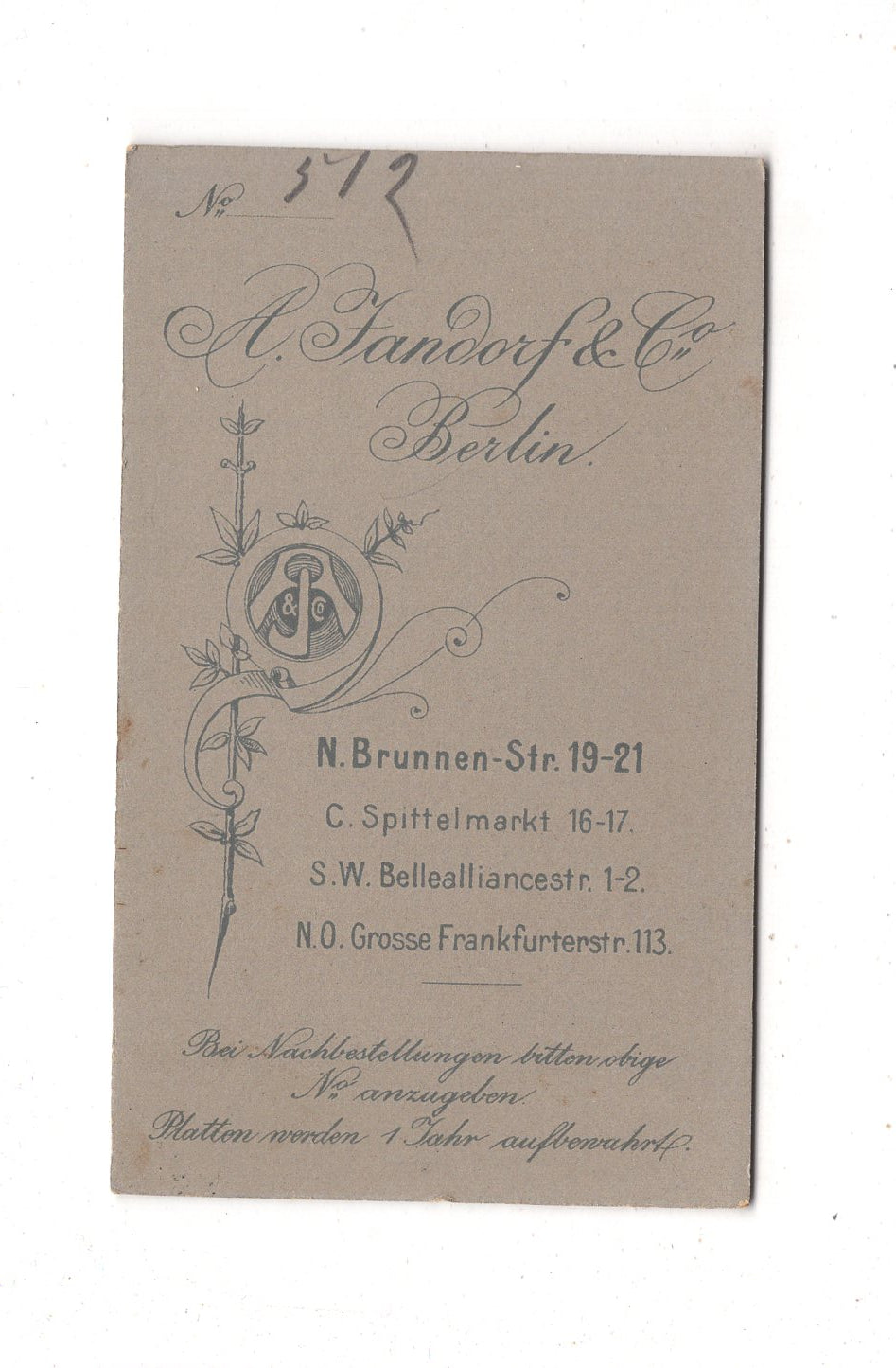 Fotografie Niedlicher kleiner Junge - Berlin um 1900 / CDV M1-23