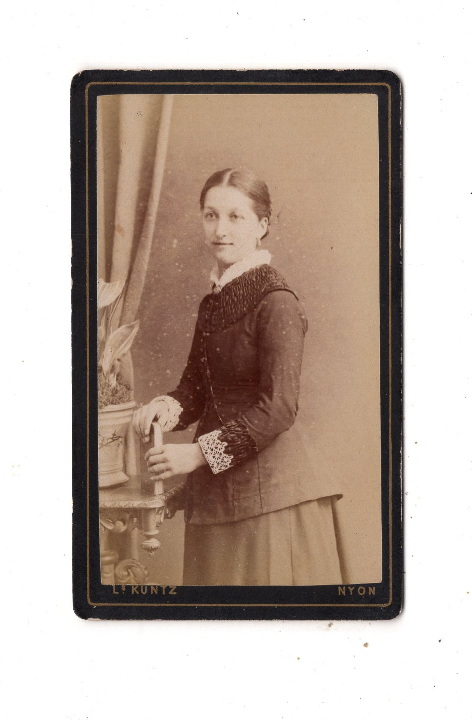 Fotografie Feine Dame - Nyon 1880er