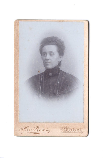 Fotografie Damenportrait - Aubel / Belgien um 1900