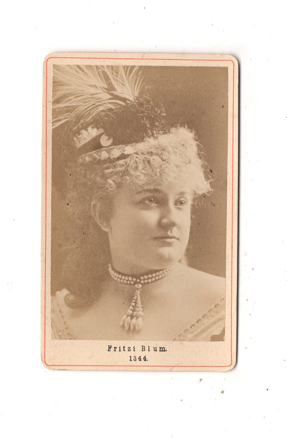 Fotografie Schauspielerin Fritzi Blum -  unbekannter Ort 1870er / CDV N1-11