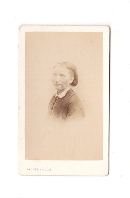 Fotografie Damenportrait - Nantes 1870er / CDV C1-01