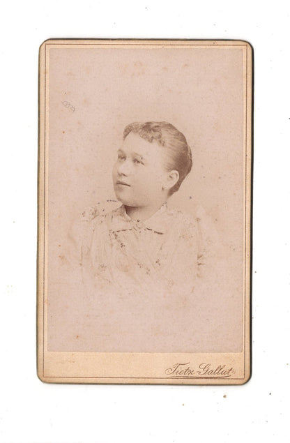 Fotografie Damenportrait - Chrudim / Viden 1890er / CDV N1-11