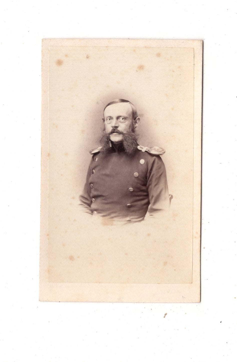 Fotografie Soldat mit Epauletten - Wittenberg 1860er / CDV M1-04