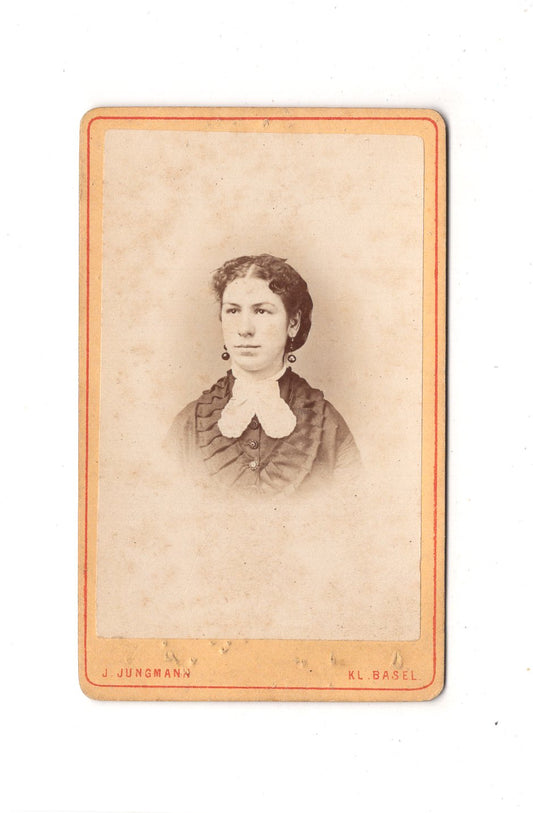 Fotografie Damenportrait - Kl. Basel um 1870 / CDV C1-01