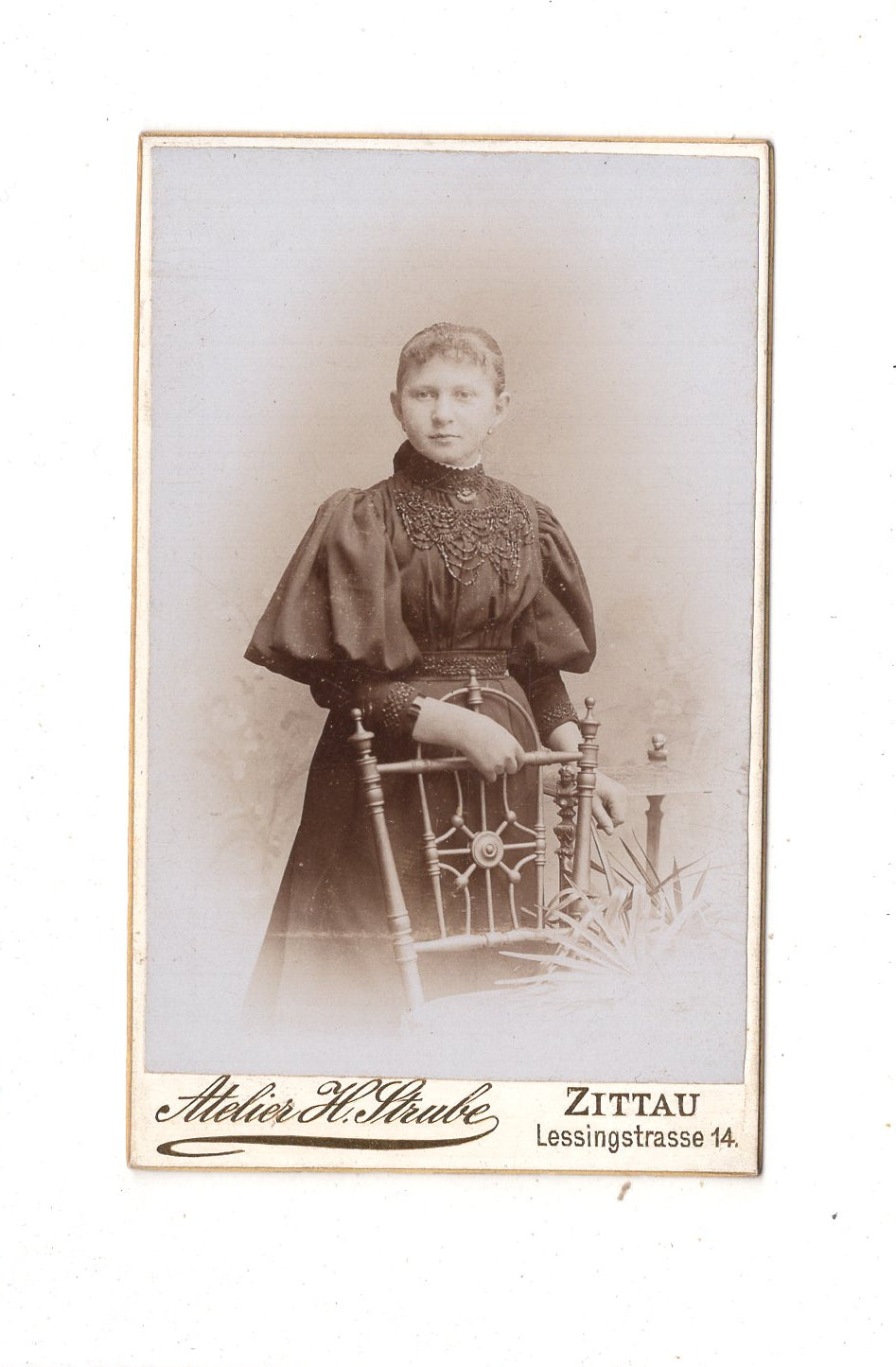 Fotografie Feines junges Mädchen - Zittau 1890er / CDV E1-36