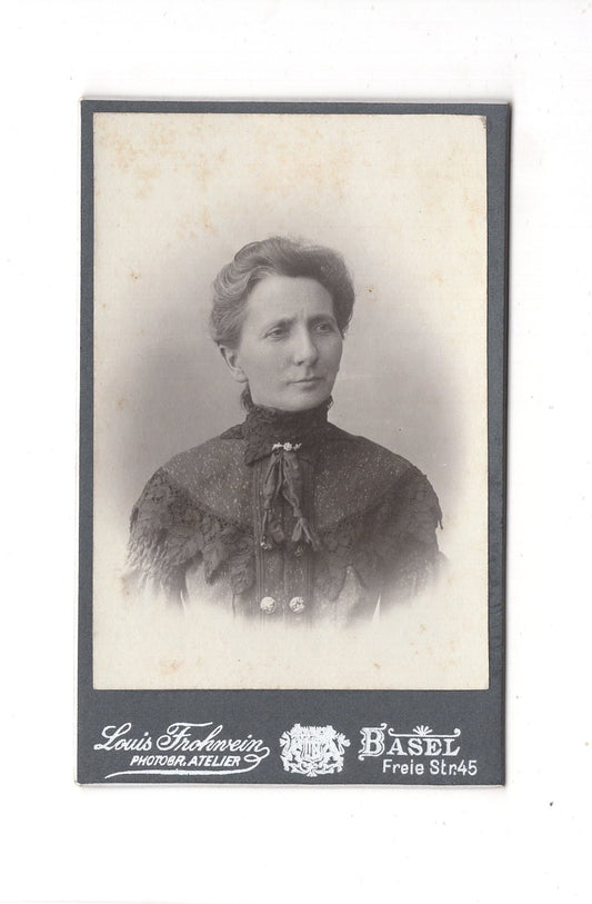 Fotografie Damenportrait - Basel um 1900 / CDV C1-01