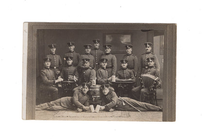 Ansichtskarte / Foto / Gruppenbild Soldaten Regiment 20 - Lindau 1908