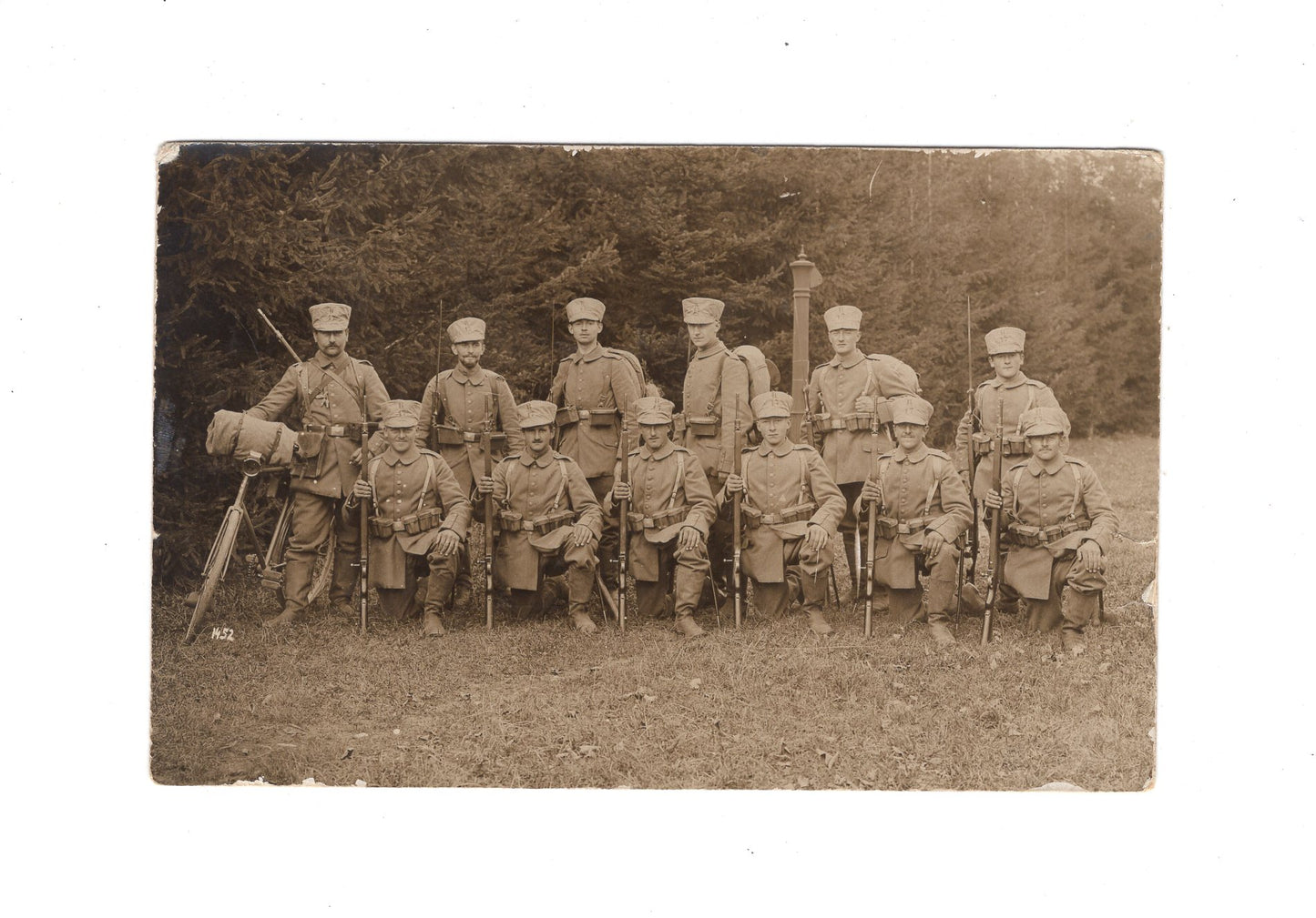 Ansichtskarte / Foto / Feldpost Gruppenbild Soldaten - Lager Lechfeld