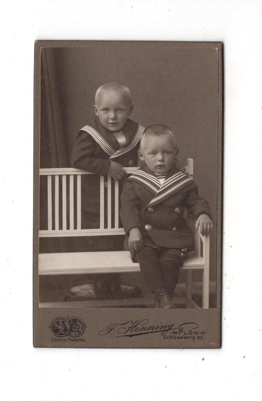 Fotografie Niedliche kleine Jungen - Plön 1900er