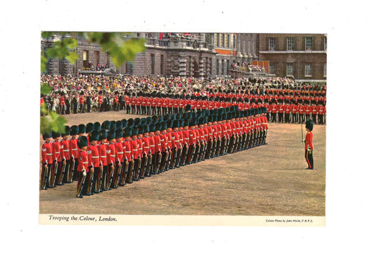Ansichtskarte London / Trooping the Colour / England / M1-67