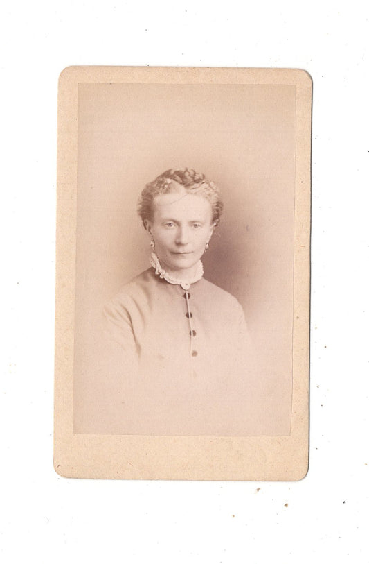 Fotografie Damenportrait - Hof 1870er / CDV N1-11
