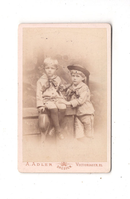 Fotografie Niedliche kleine Jungen - Dresden um 1880