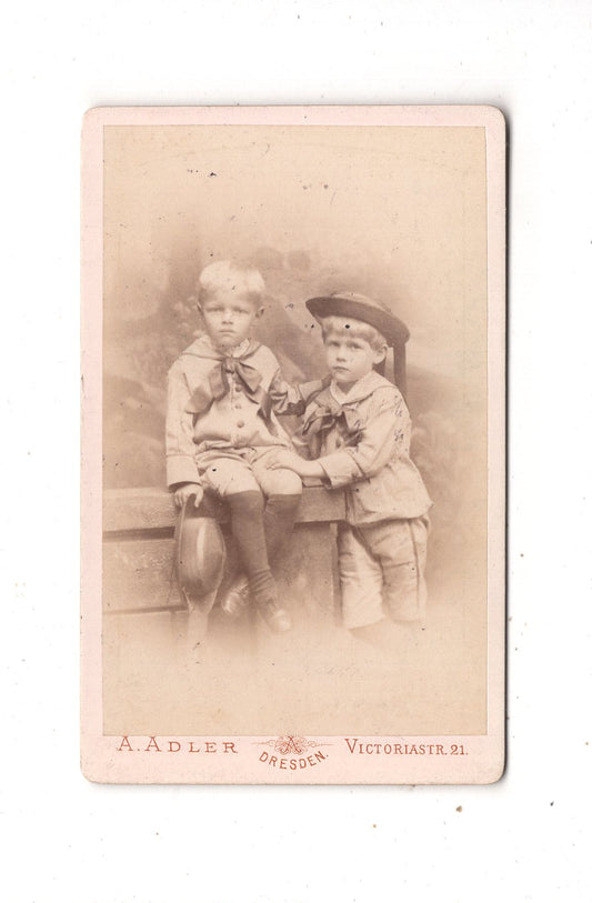 Fotografie Niedliche kleine Jungen - Dresden um 1880