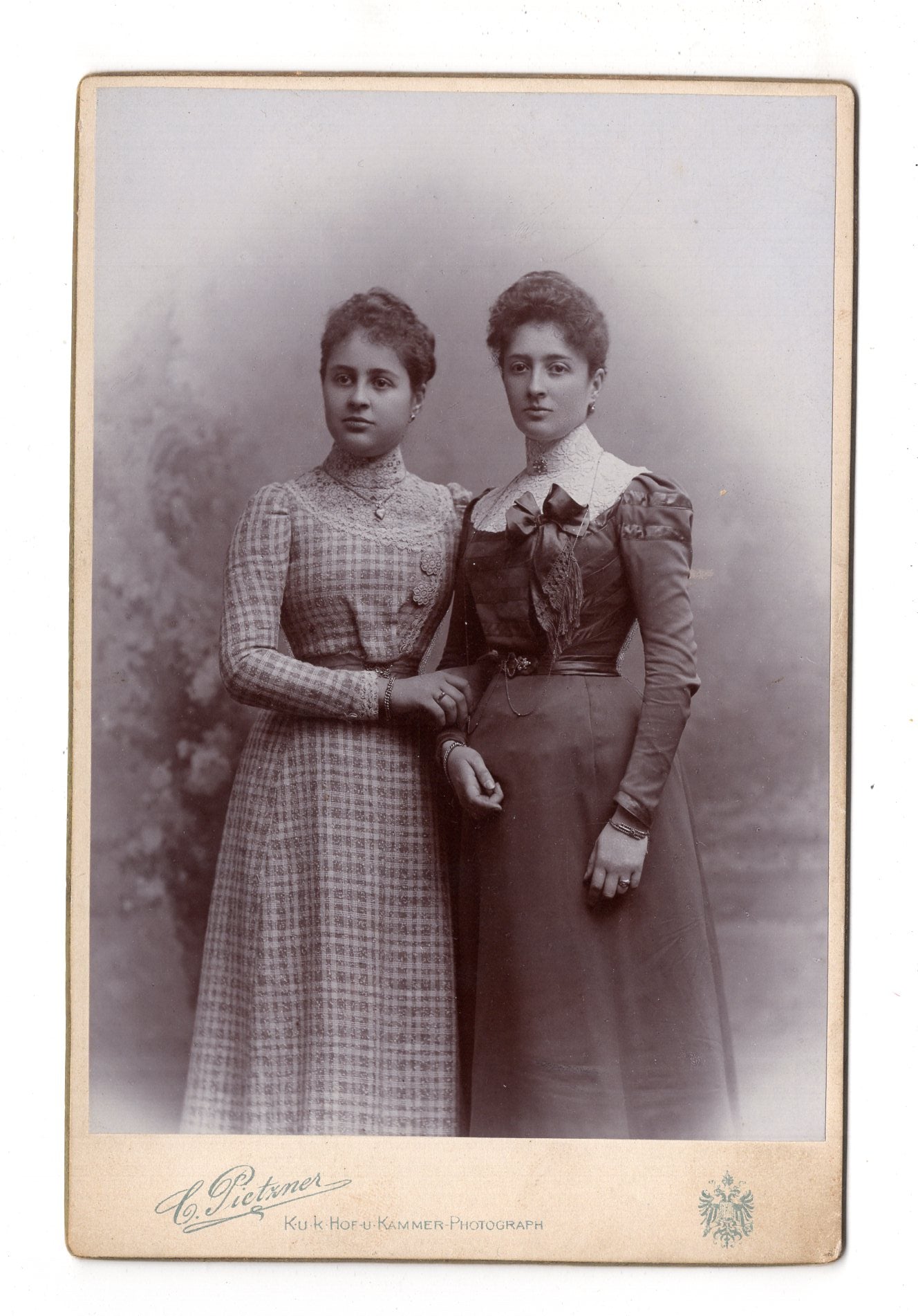 Fotografie Feine Damen / benannt - Wien 1897 / CAB W-19