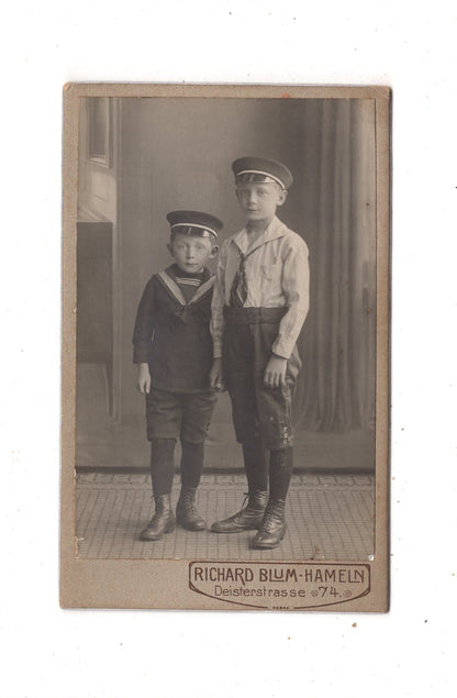 Fotografie Niedliche kleine Jungen - Hameln 1910er