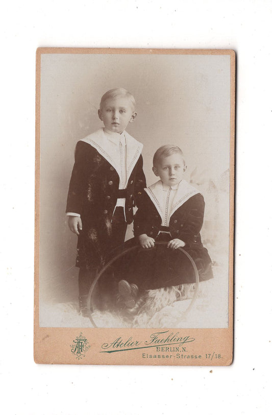 Fotografie Niedliche kleine Jungen - Berlin 1890er