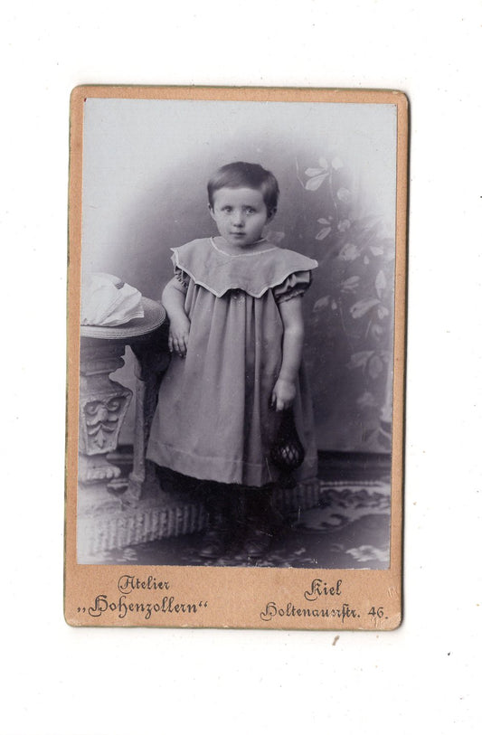 Fotografie Niedliches keines Kind - Kiel 1890er / CDV M1-24