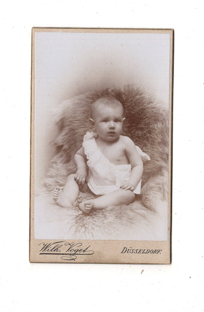 Fotografie Schönes Kinderbild / Baby - Düsseldorf 1890er / CDV N1-07