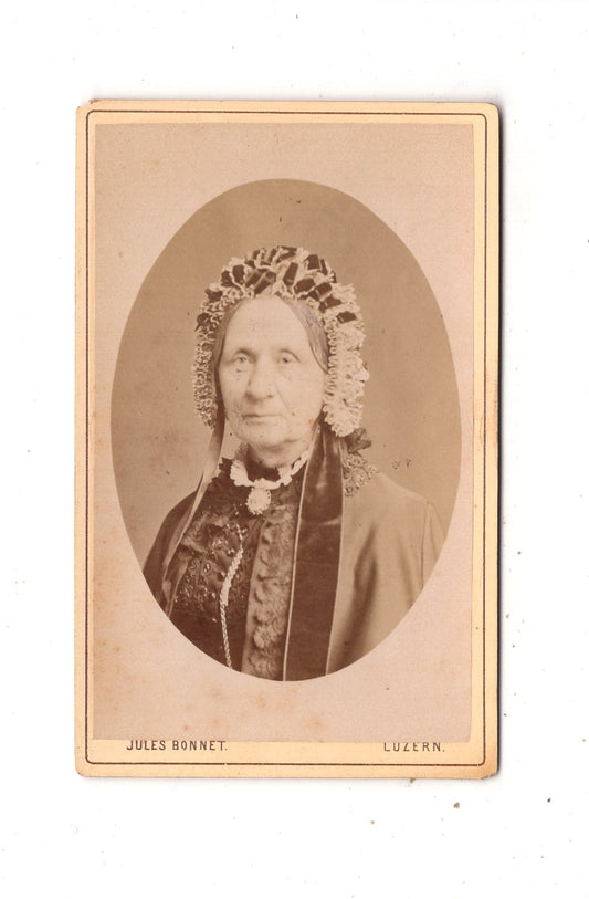 Fotografie Damenportrait - Luzern 1870er / CDV N1-11