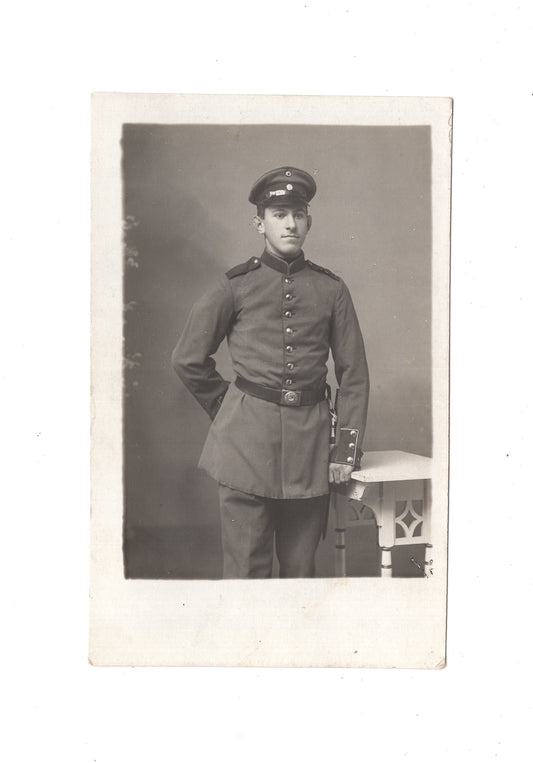 Ansichtskarte / Foto Portraitfoto eines Soldaten - Lindau