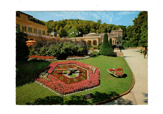Ansichtskarte Baden bei Wien / Blumenuhr im Kurpark / Österreich