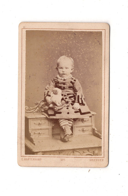 Fotografie Niedlicher kleiner Junge - Dresden 1877 / CDV M1-24