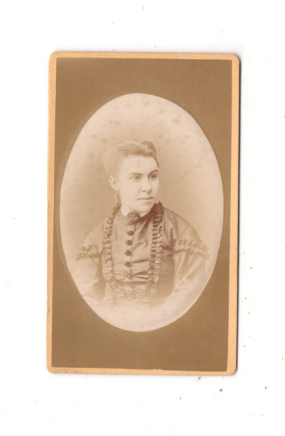 Fotografie Damenportrait - Augsburg 1870er / CDV N1-11