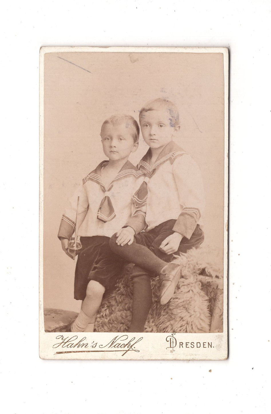 Fotografie Niedliche kleine Jungen / benannt - Dresden 1890er