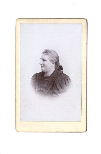Fotografie Damenportrait / benannt - Bad Wörishofen 1894