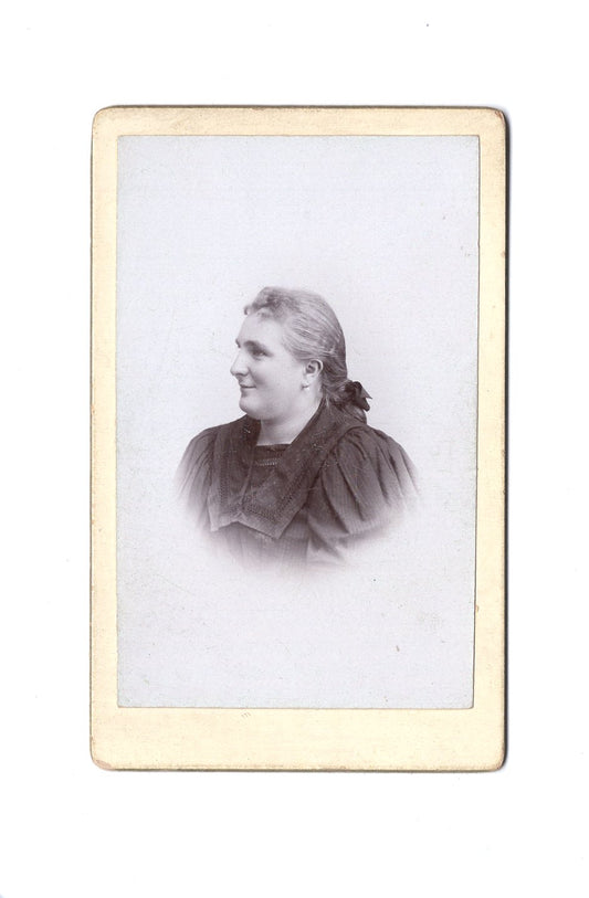 Fotografie Damenportrait / benannt - Bad Wörishofen 1894