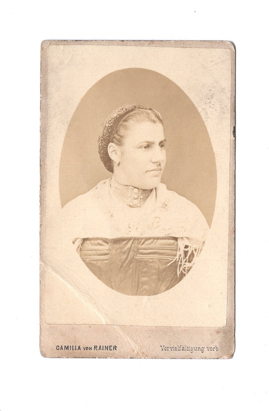 Fotografie Damenportrait in Tracht - Wien 1870er