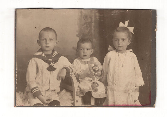 Fotografie Niedliche kleine Kinder - unbekannter Ort 1900er