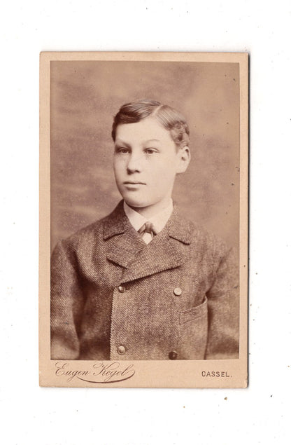 Fotografie Feiner Junge - Kassel um 1880