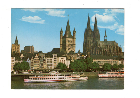 Ansichtskarte Köln am Rhein / Rheinufer mit St. Martin und Dom / G1-57