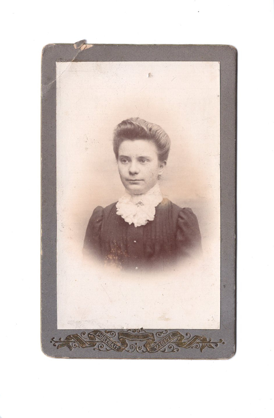 Fotografie Damenportrait - unbekannter Ort um 1900