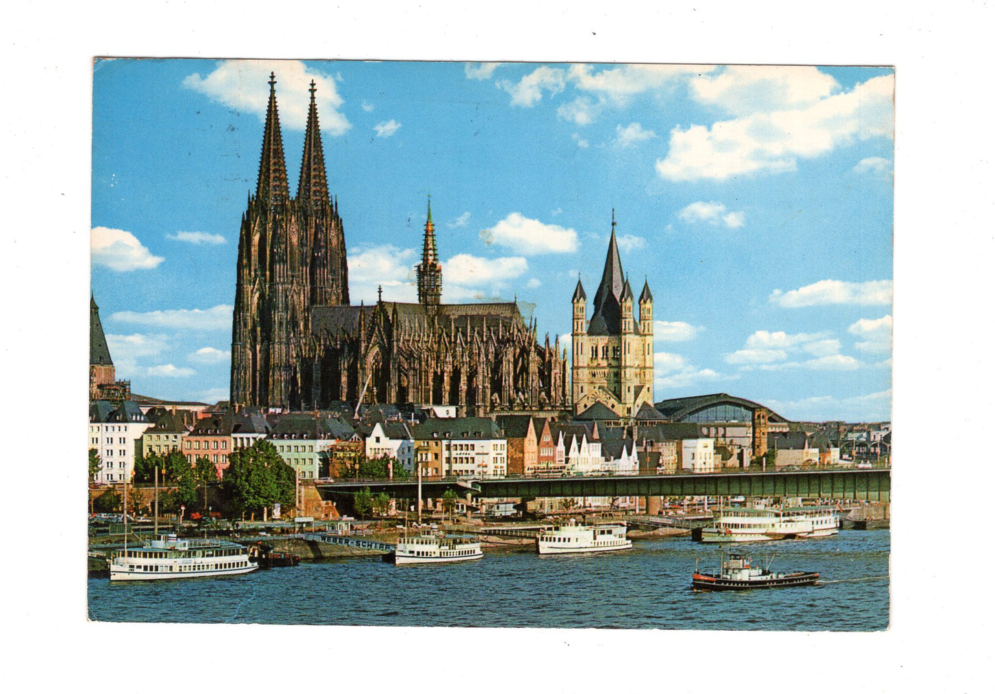 Ansichtskarte Köln am Rhein / Rheinufer mit Dom und St. Martin / G1-57