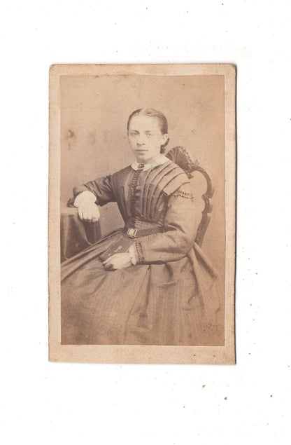 Fotografie Feine Dame - unbekannter Ort 1860er
