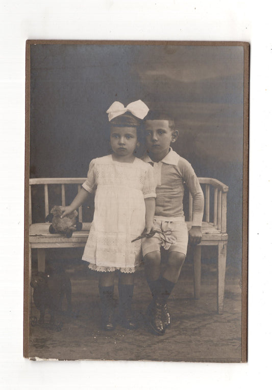 Fotografie Niedliche kleine Kinder - unbekannter Ort 1910er