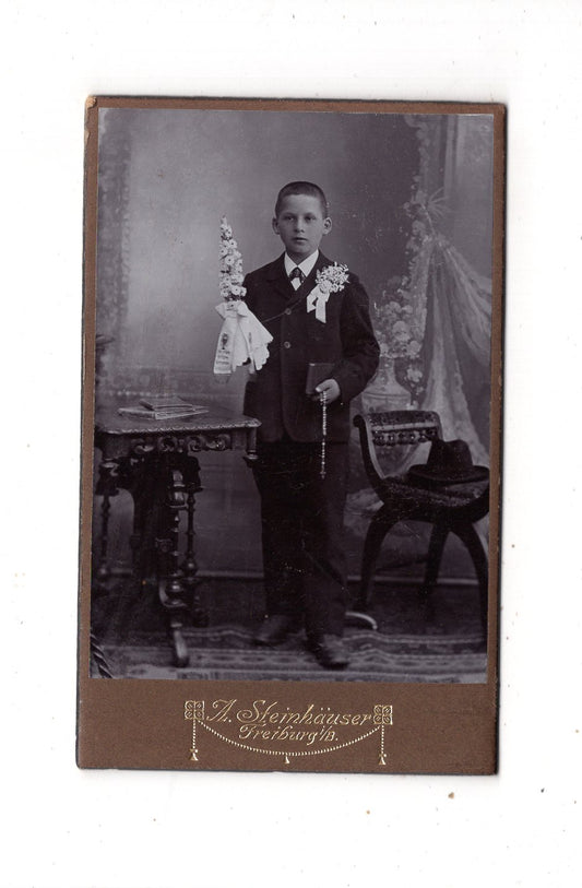 Fotografie Feiner Junge - Freiburg im Breisgau 1900er