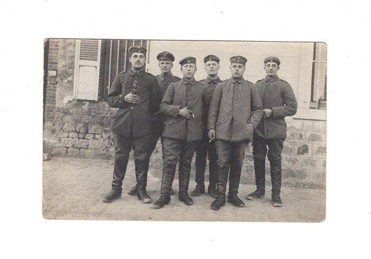 Ansichtskarte / Foto Gruppenbild Soldaten