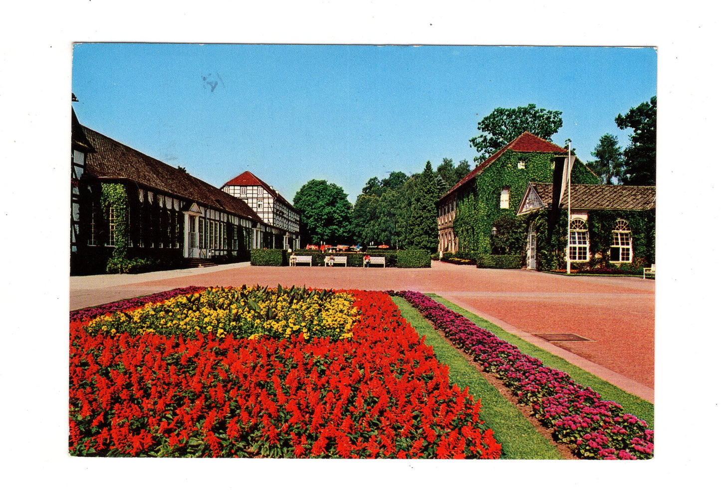 Ansichtskarte Bad Driburg / Wandelhalle und Gräfl. Kurhäuser