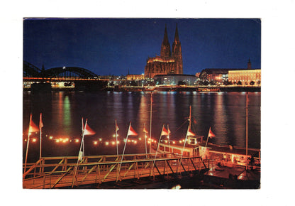Ansichtskarte Köln am Rhein / Rheinufer mit Dom und Hohenzollernbrücke / G1-57